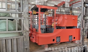 蓄電池工礦電機車充電時要注意什么？